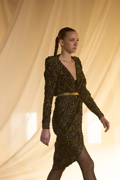 Look 140